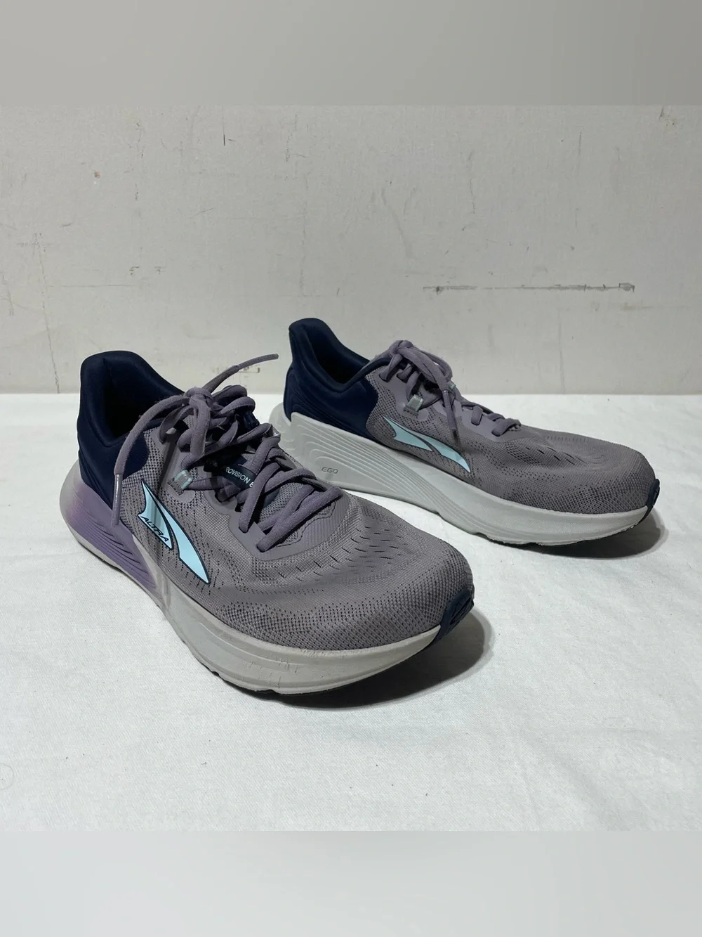Altra Provision 8 Running Shoes Women’s 9 Gray Blue Road Running Zero Drop